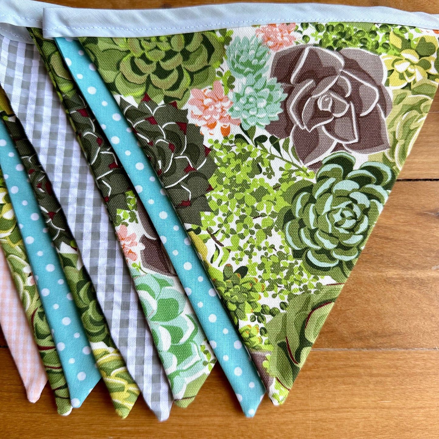 Green Thumb Bunting