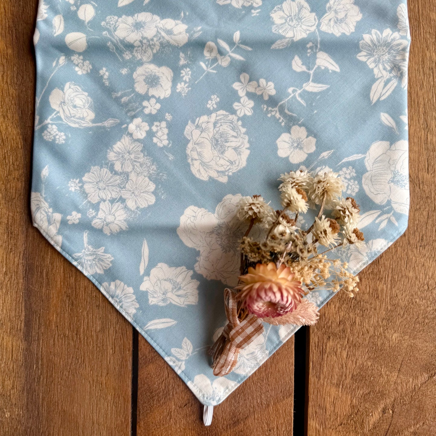 Flowers for Mum Neck Scarf