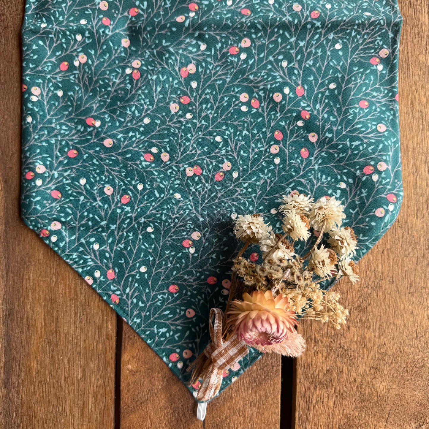 Winterberry Spice Neck Scarf