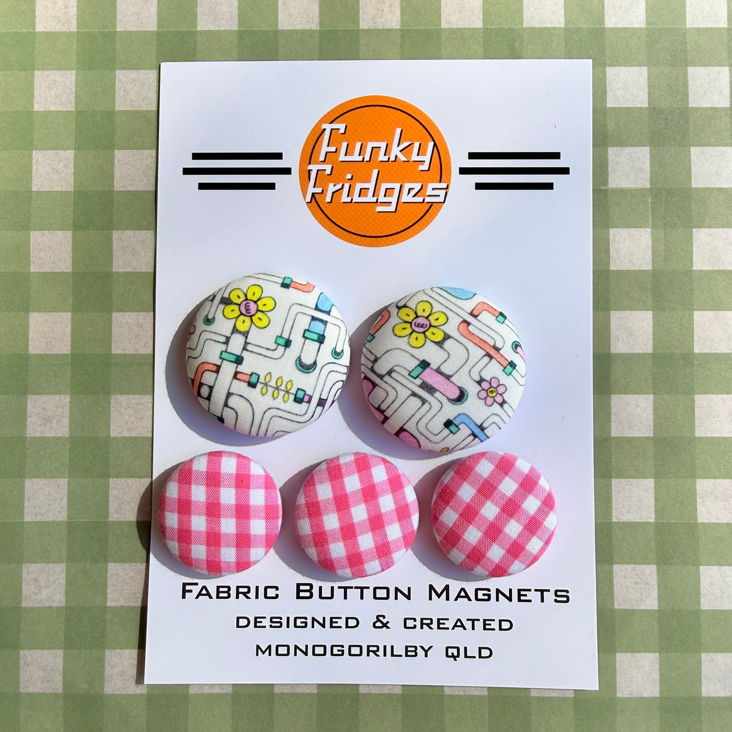 Pink Gingham Daisy Magnet Set