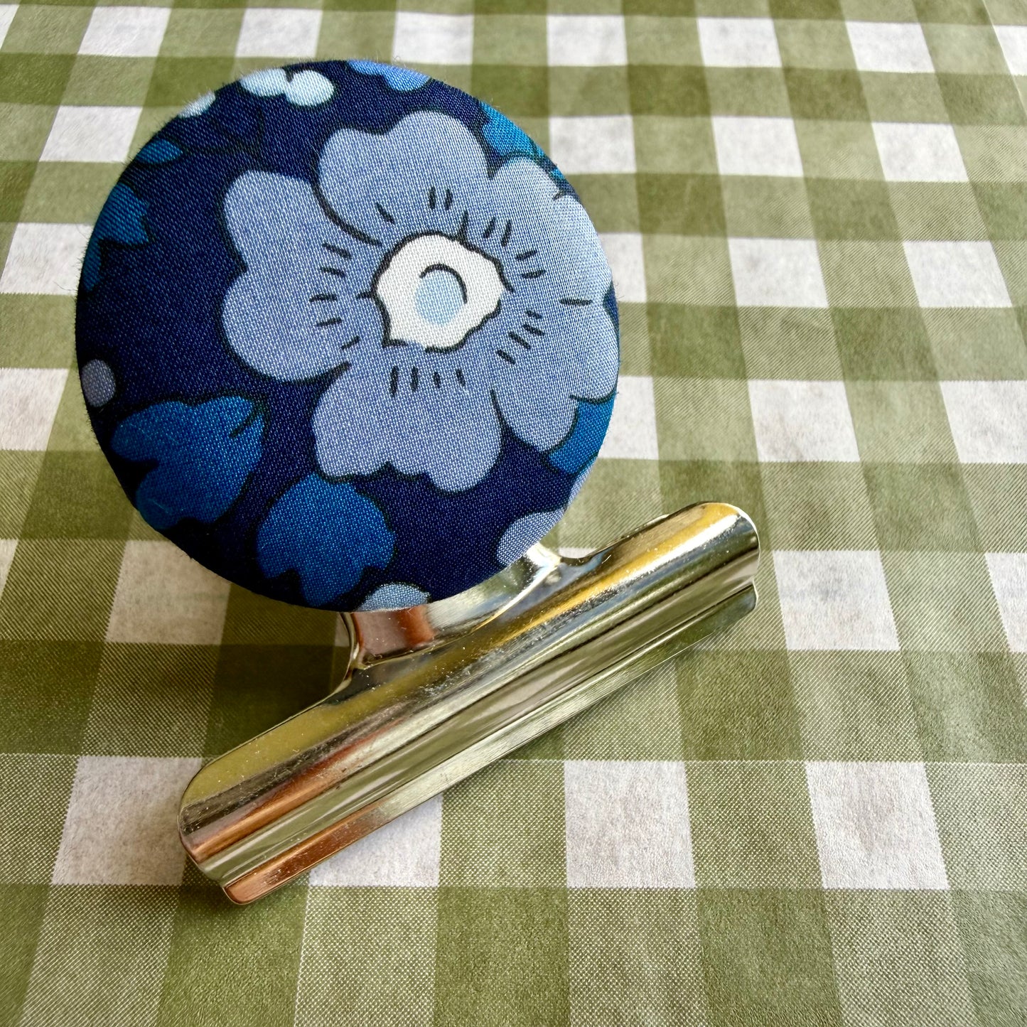 Navy Meadow Betsy Bulldog Clip
