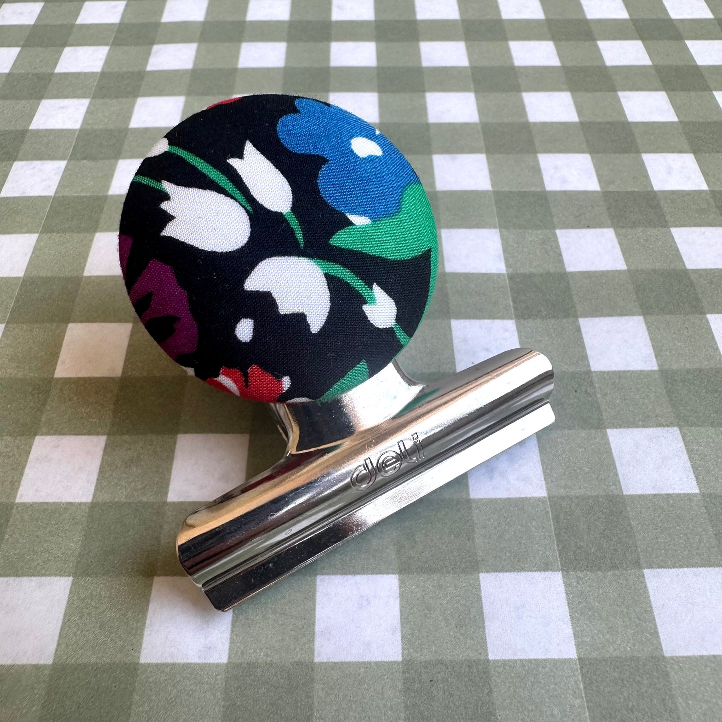 Black Floral Magnetic Bulldog Clip