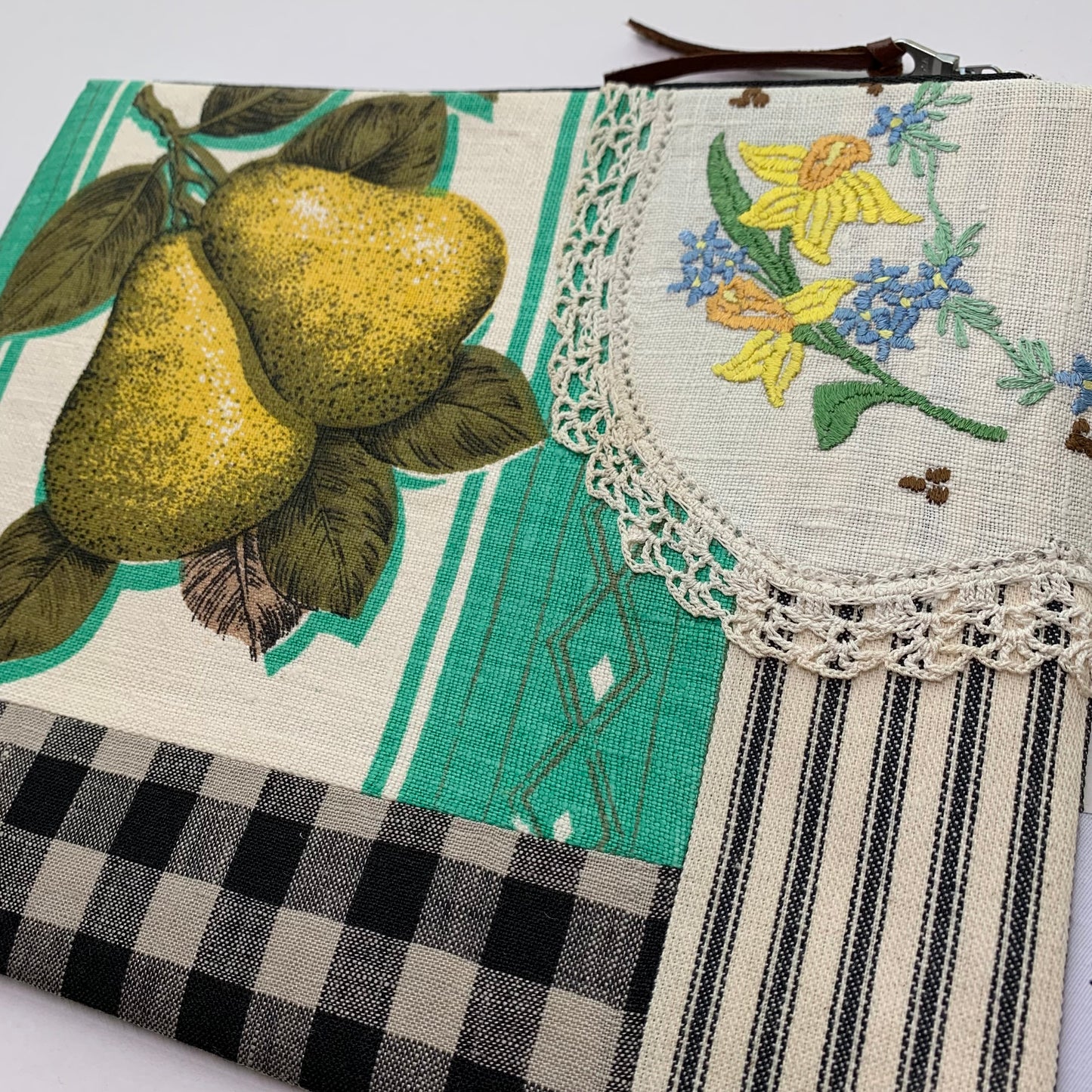 Ah-mazing Pear Clutch