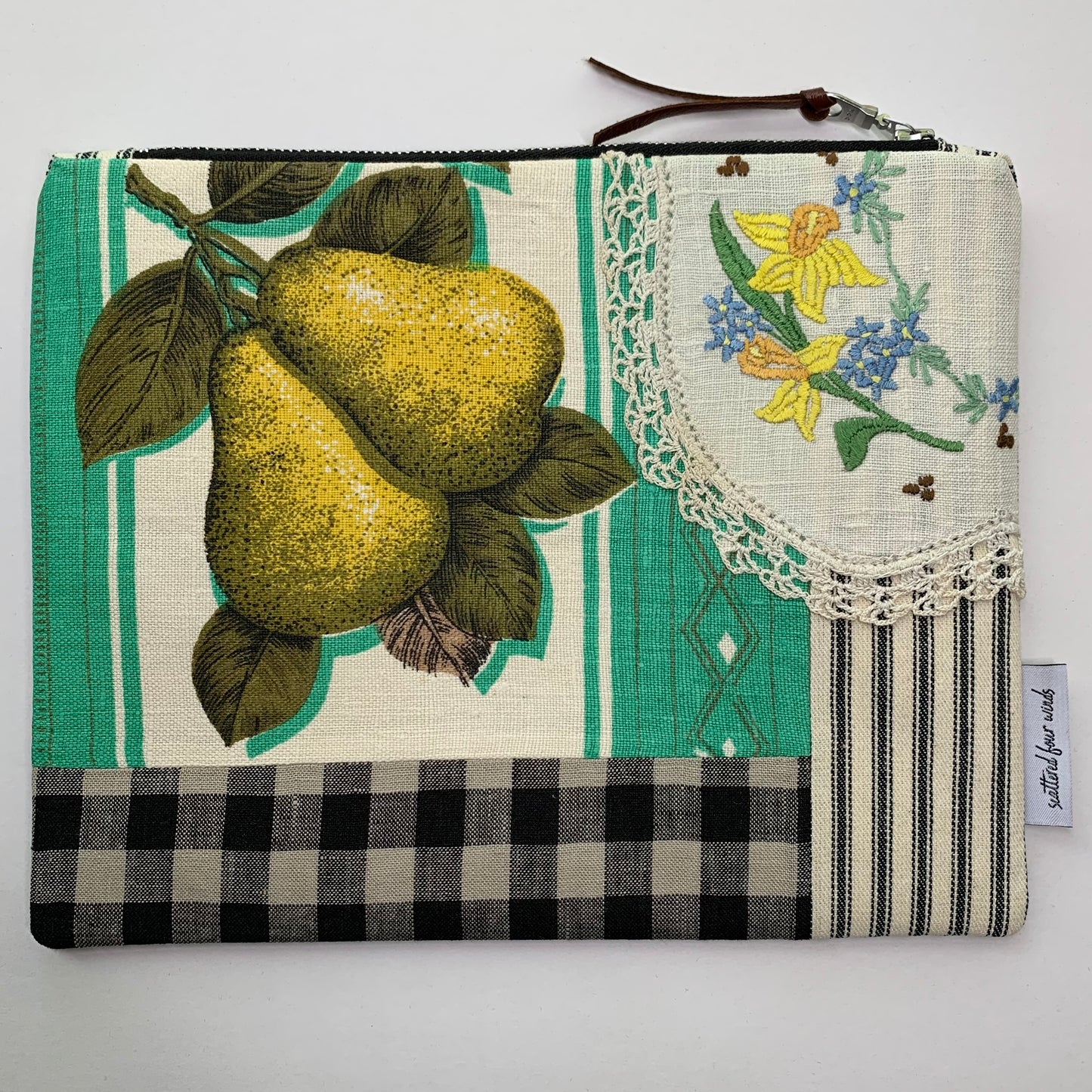 Ah-mazing Pear Clutch