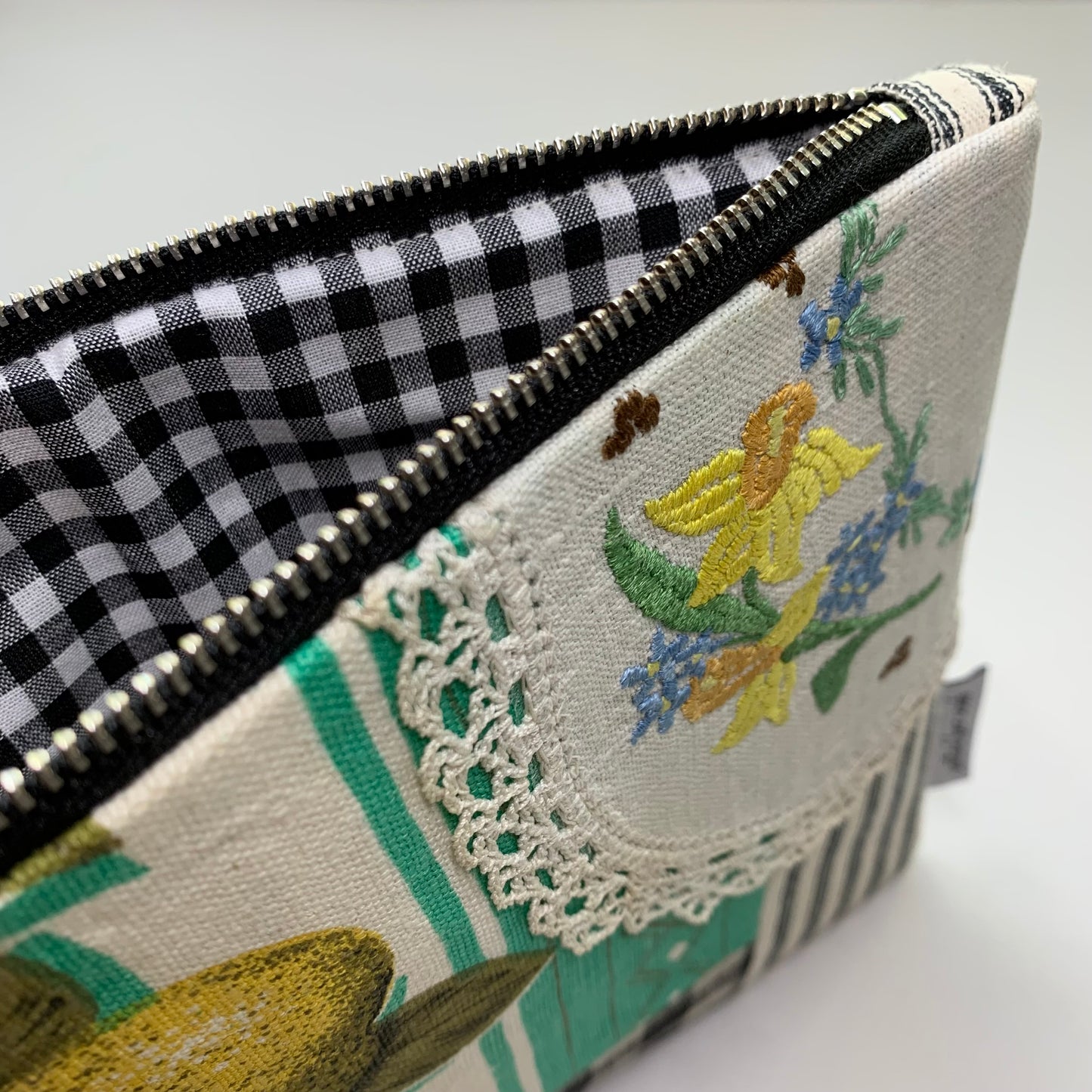 Ah-mazing Pear Clutch