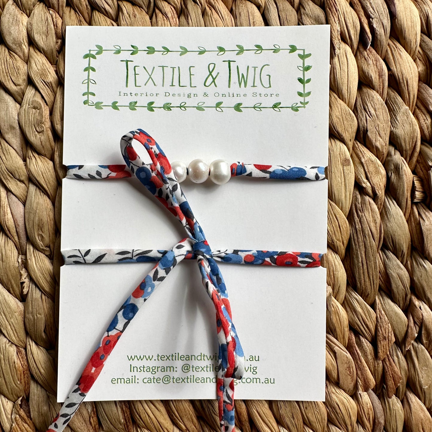 Liberty & Pearl Wrap - Wiltshire 19C (red & blue)