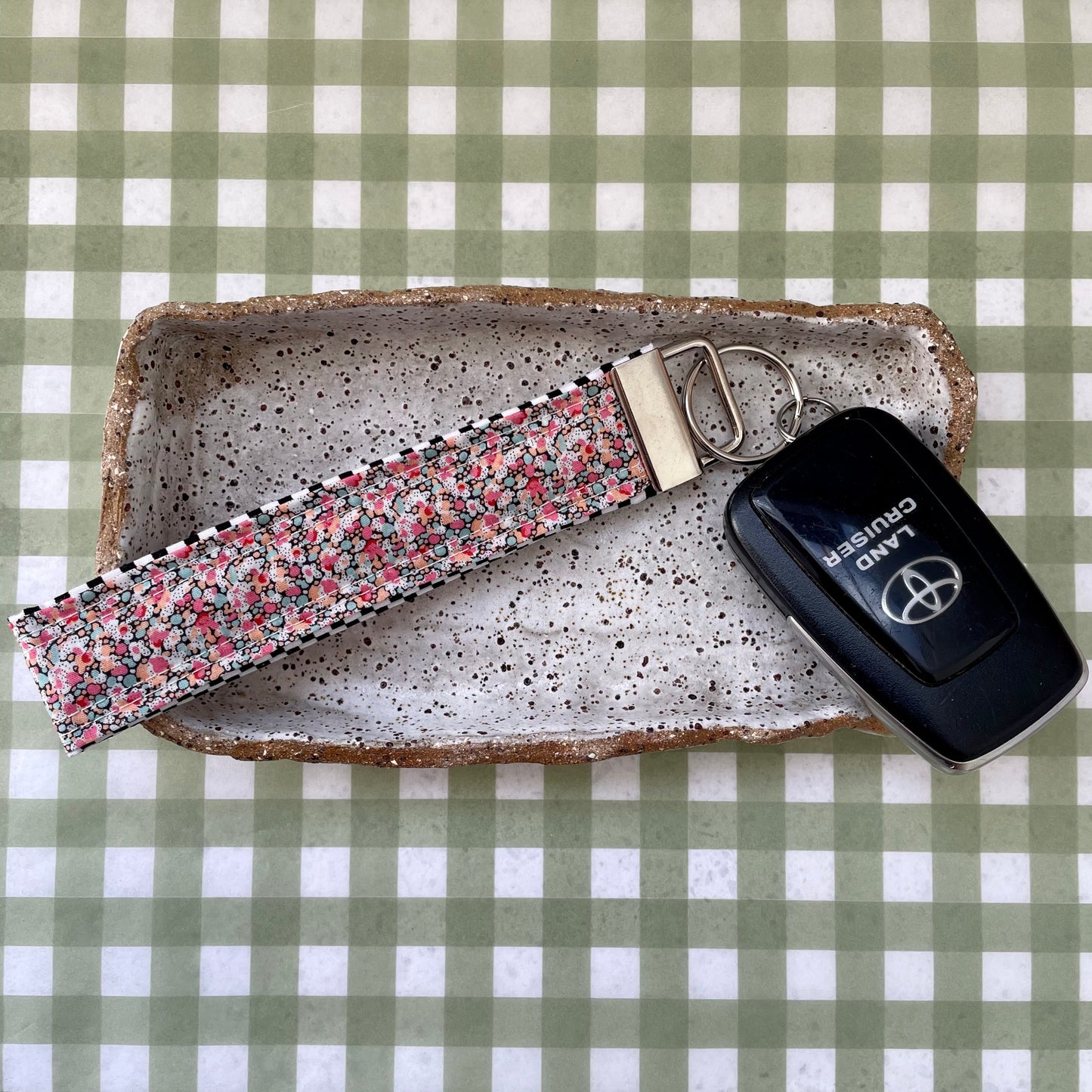 Keyring - Pink Pepper