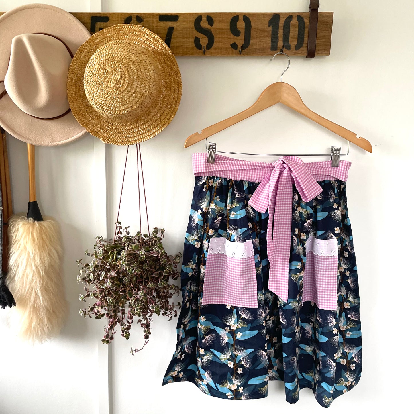 Flowering Gum Navy Ladies Apron