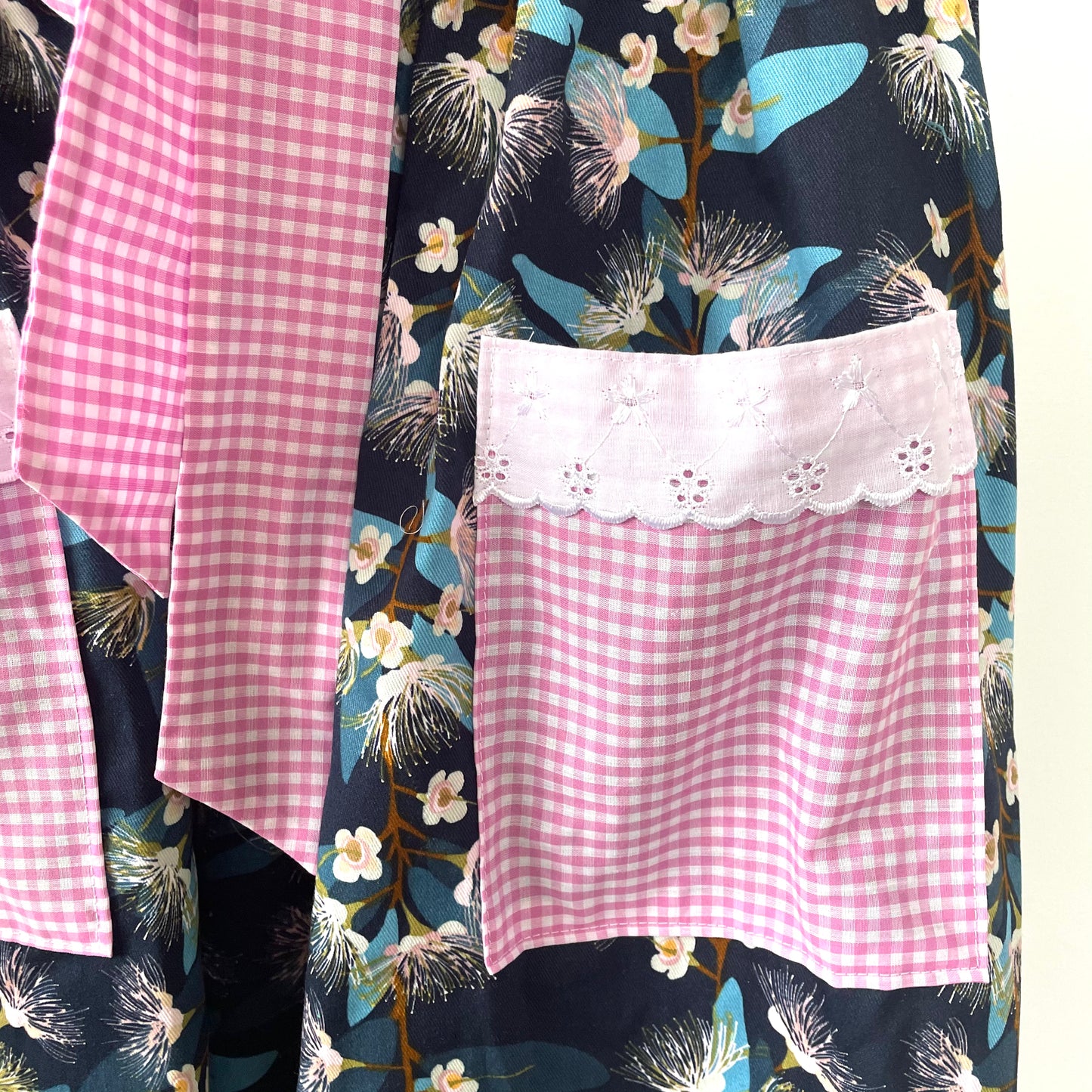 Flowering Gum Navy Ladies Apron