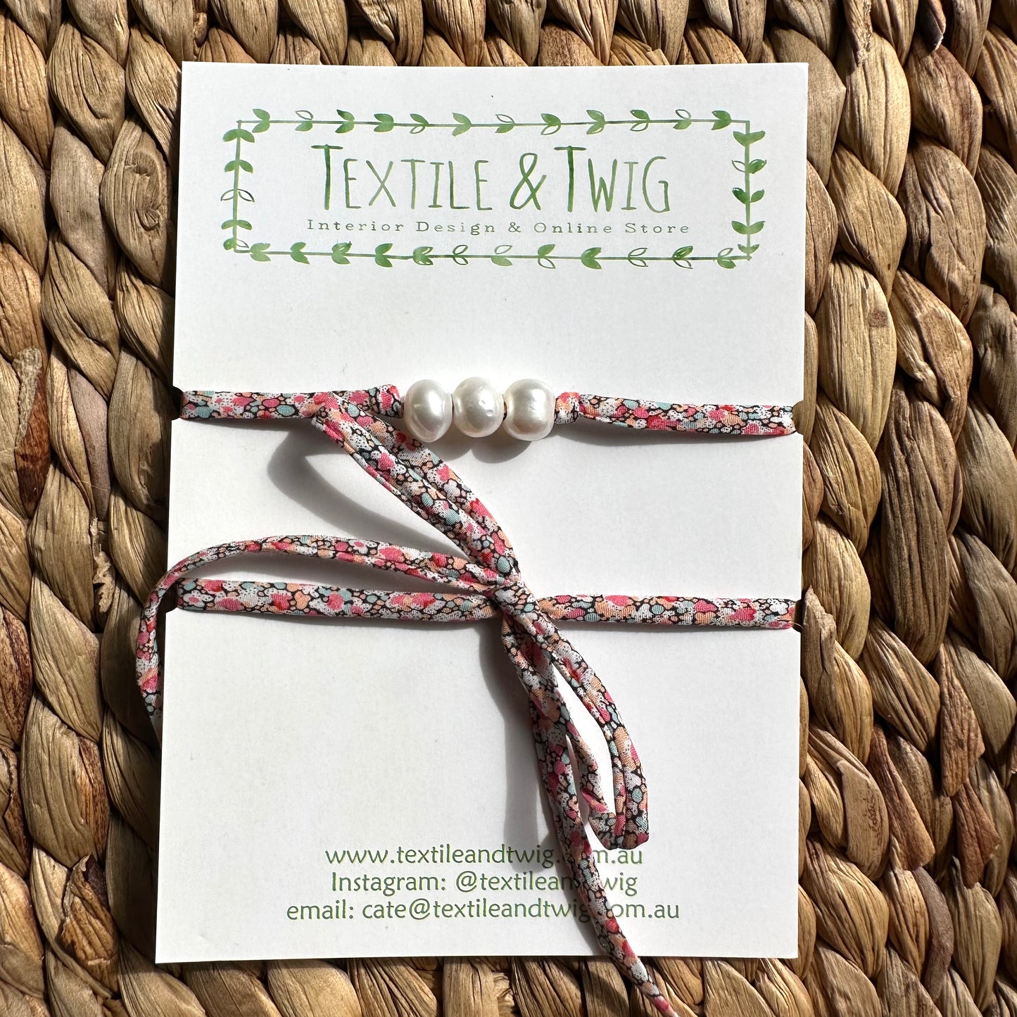 Liberty & Pearl Wrap - Pepper (coral)