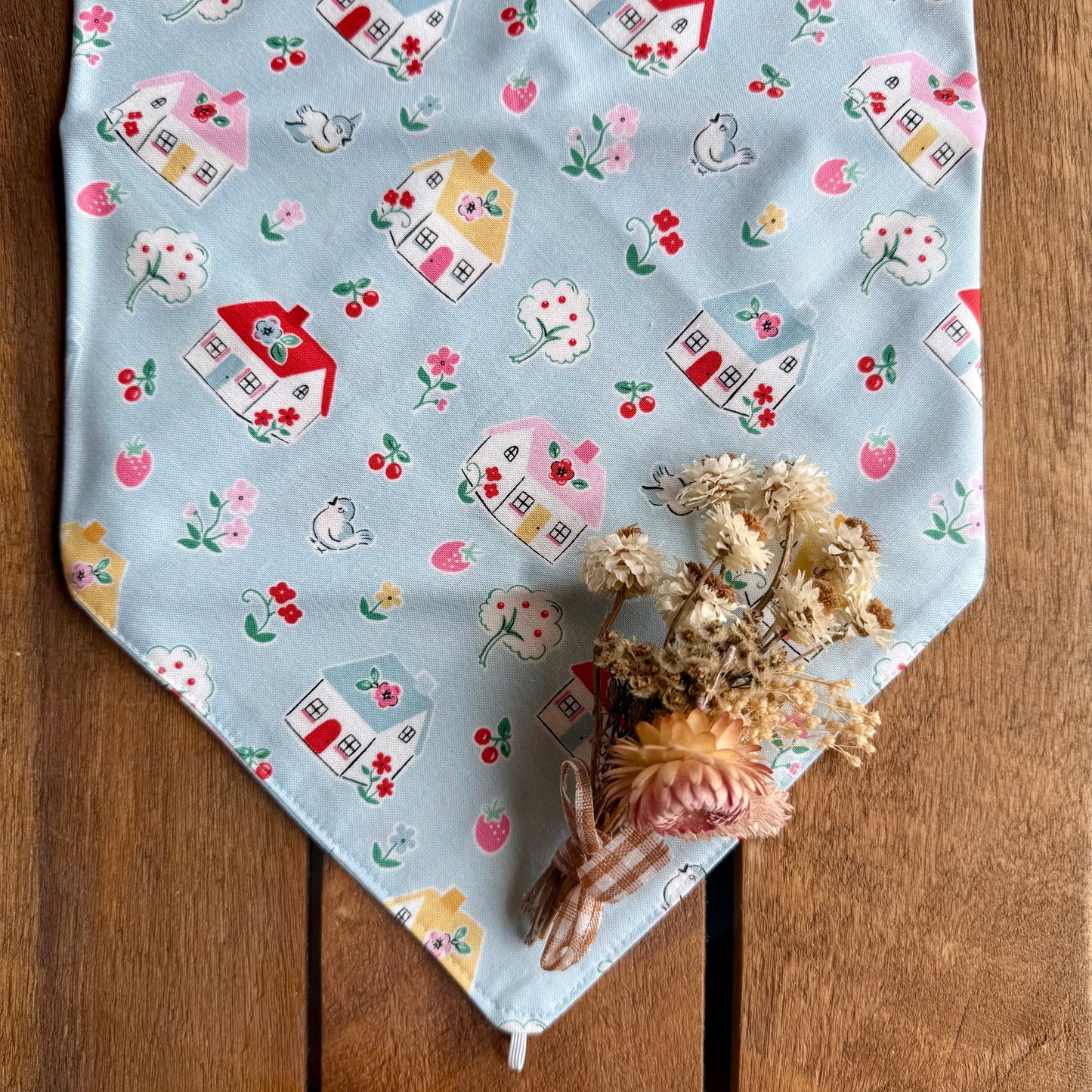 Home Sweet Home Neck Scarf