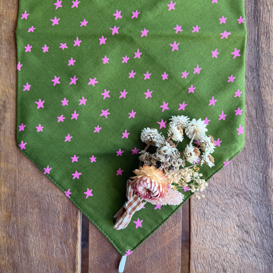 Starry Sprout Neck Scarf