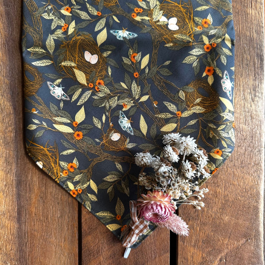 Nesting Garden Neck Scarf