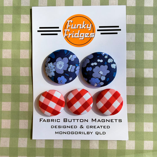 Red Gingham Floral Magnet Set