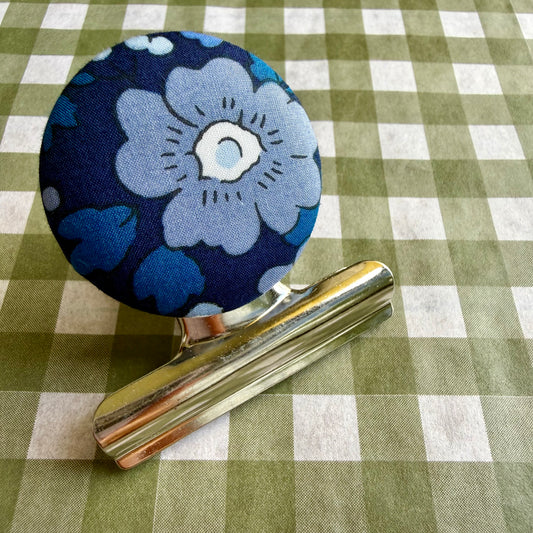 Navy Meadow Betsy Bulldog Clip