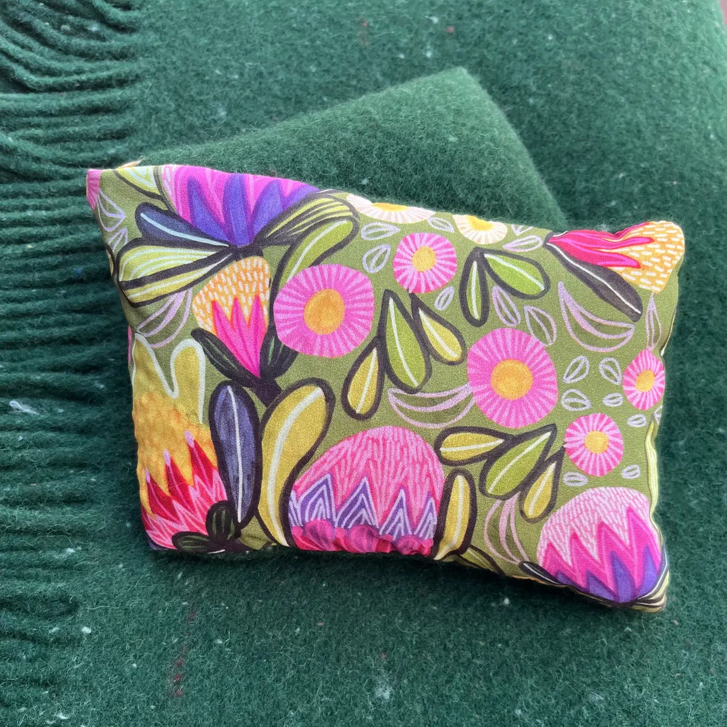 Aussie Flowers Recycled Wool Heat Cold Packs