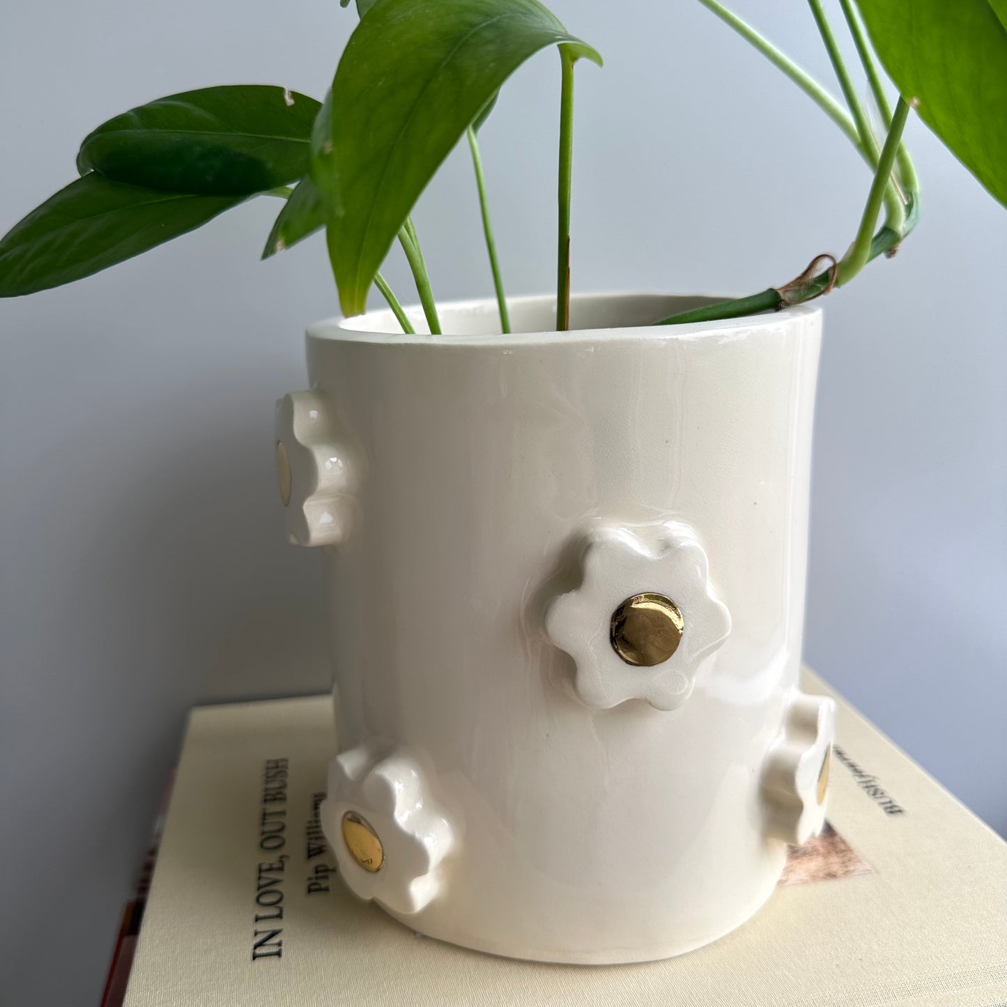 Cream 3D Flower Vase/Indoor Pot