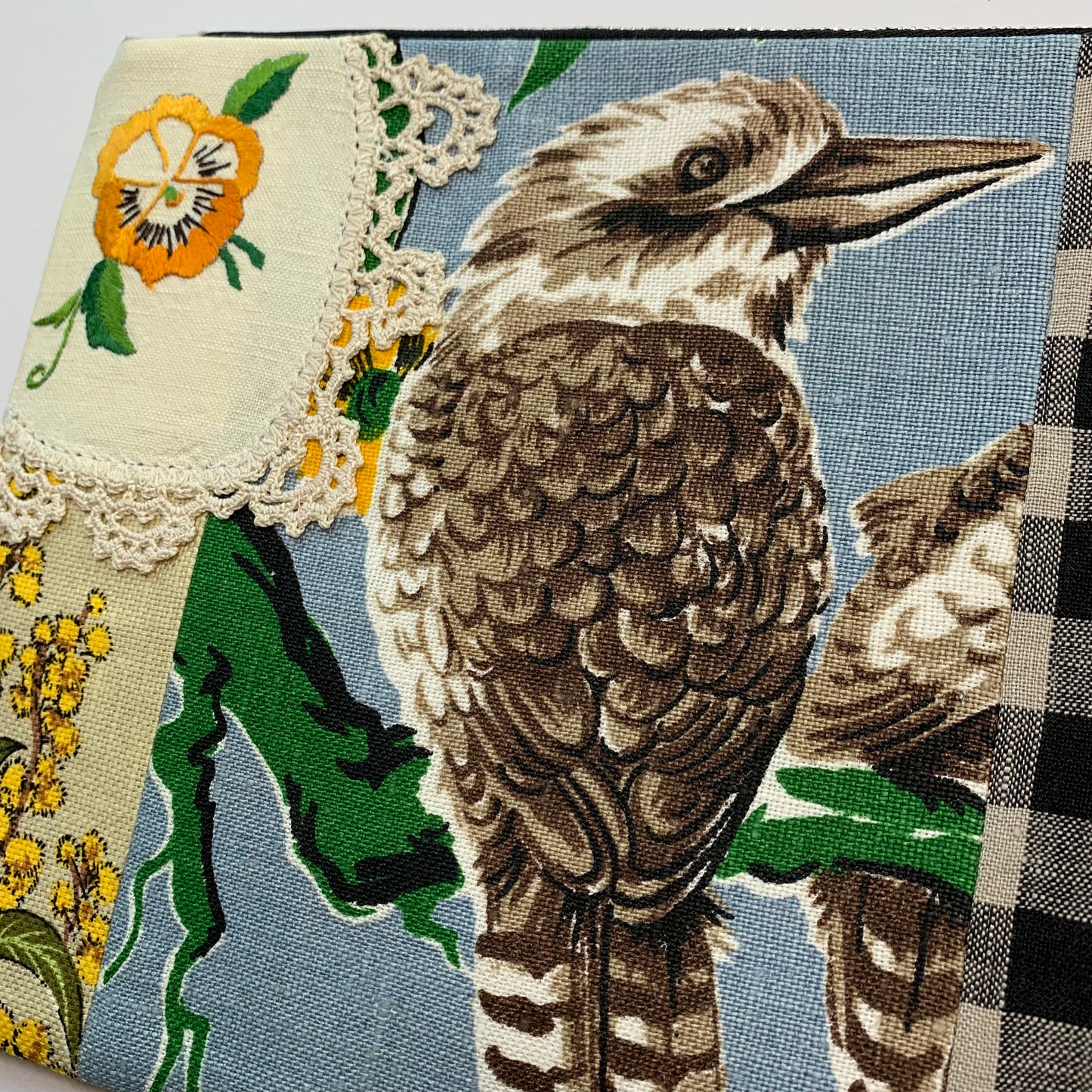 Ah-mazing Kookaburra Clutch